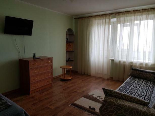 Уютная Квартира В 5 Мин Пешком От Курорта Myrhorod Bagian luar foto